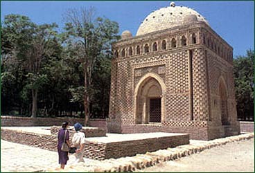 Ismail Samanid's Mausoleum (9th-10th centuries)